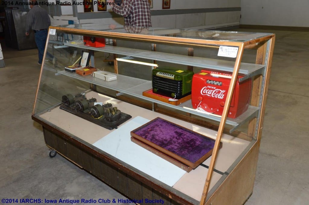 2014 IARCHS Antique Radio Auction Picture