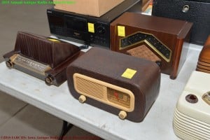 2015 IARCHS Antique Radio Auction Picture