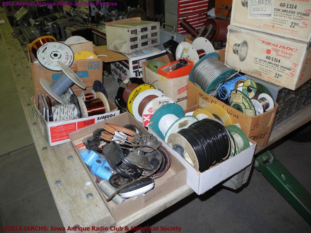 2013 IARCHS Antique Radio Auction Picture