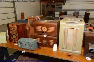 2014 IARCHS Antique Radio Auction Picture