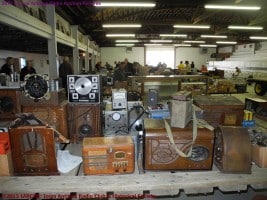 2013 IARCHS Antique Radio Auction Picture