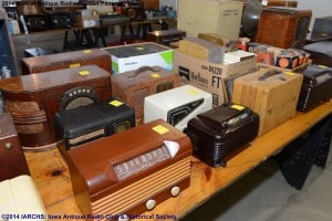 2014 IARCHS Antique Radio Auction Picture