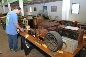 2015 IARCHS Antique Radio Auction Picture