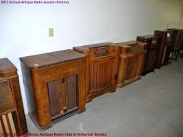2013 IARCHS Antique Radio Auction Picture