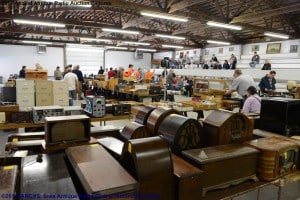 2014 IARCHS Antique Radio Auction Picture