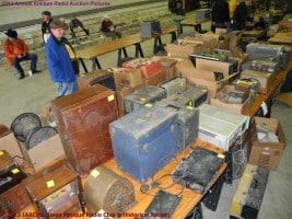 2013 IARCHS Antique Radio Auction Picture