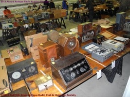 2013 IARCHS Antique Radio Auction Picture