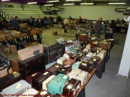 2013 IARCHS Antique Radio Auction Picture