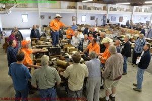 2015 IARCHS Antique Radio Auction Picture