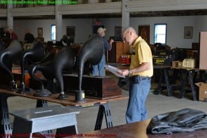 2015 IARCHS Antique Radio Auction Picture