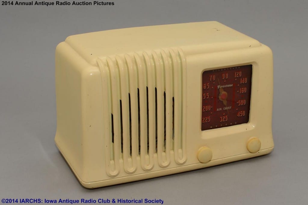 2014 IARCHS Antique Radio Auction Picture