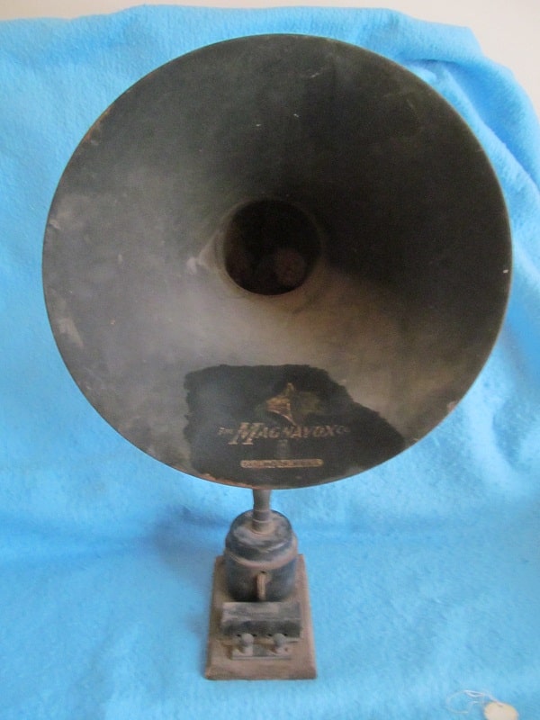 Magnavox-R3-horn-speaker