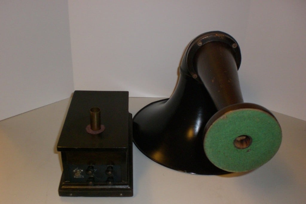 WinklerReichmannThorophoneS5rear IARCHS Radio Collector Club