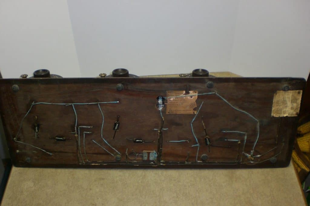 Atwater Kent Model 10C No. 4700 Breadboard Bottom View