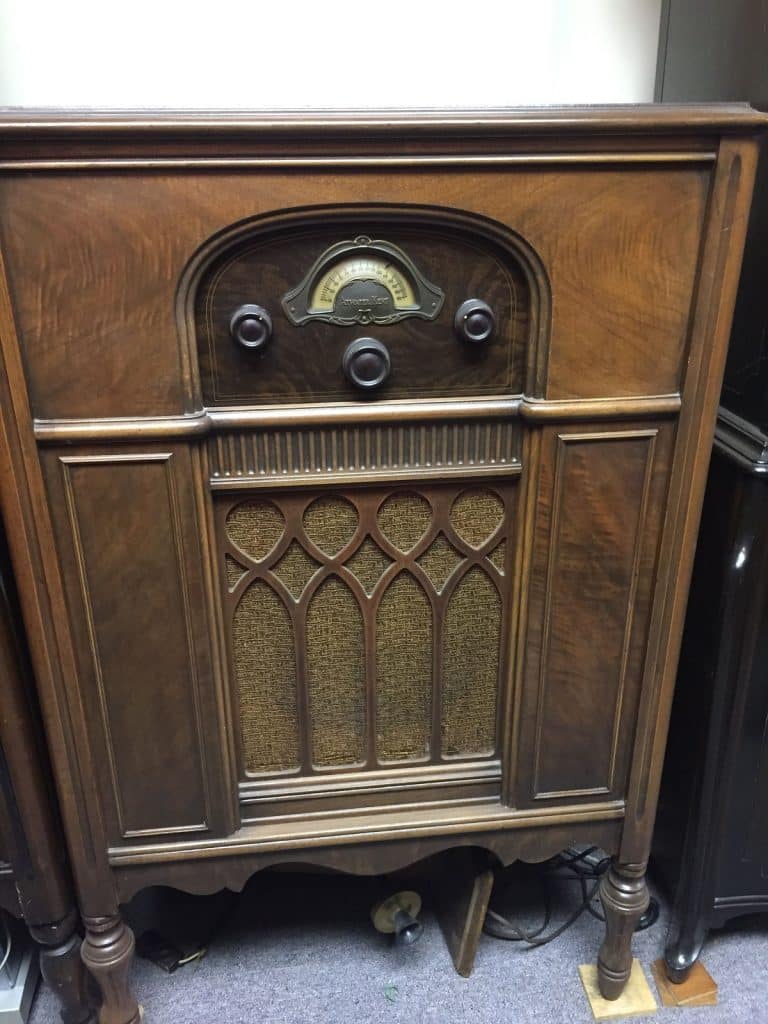 Atwater Kent Model 85 in D Style cabinet