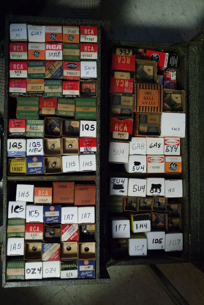 Sampling of many Vacuum Tubes