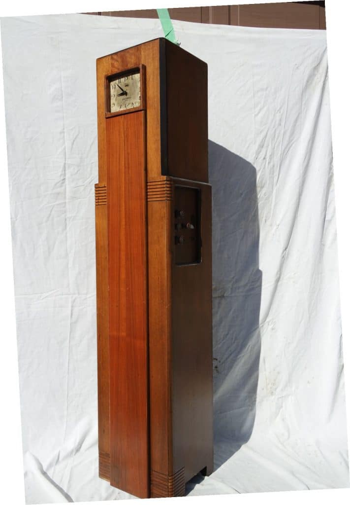 Westinghouse-Grandfather-Clock-Radio-front