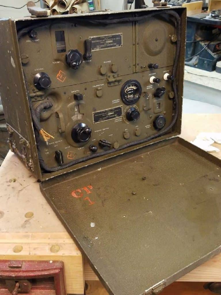 BC 654A WW II era transceiver IARCHS Radio Collector Club