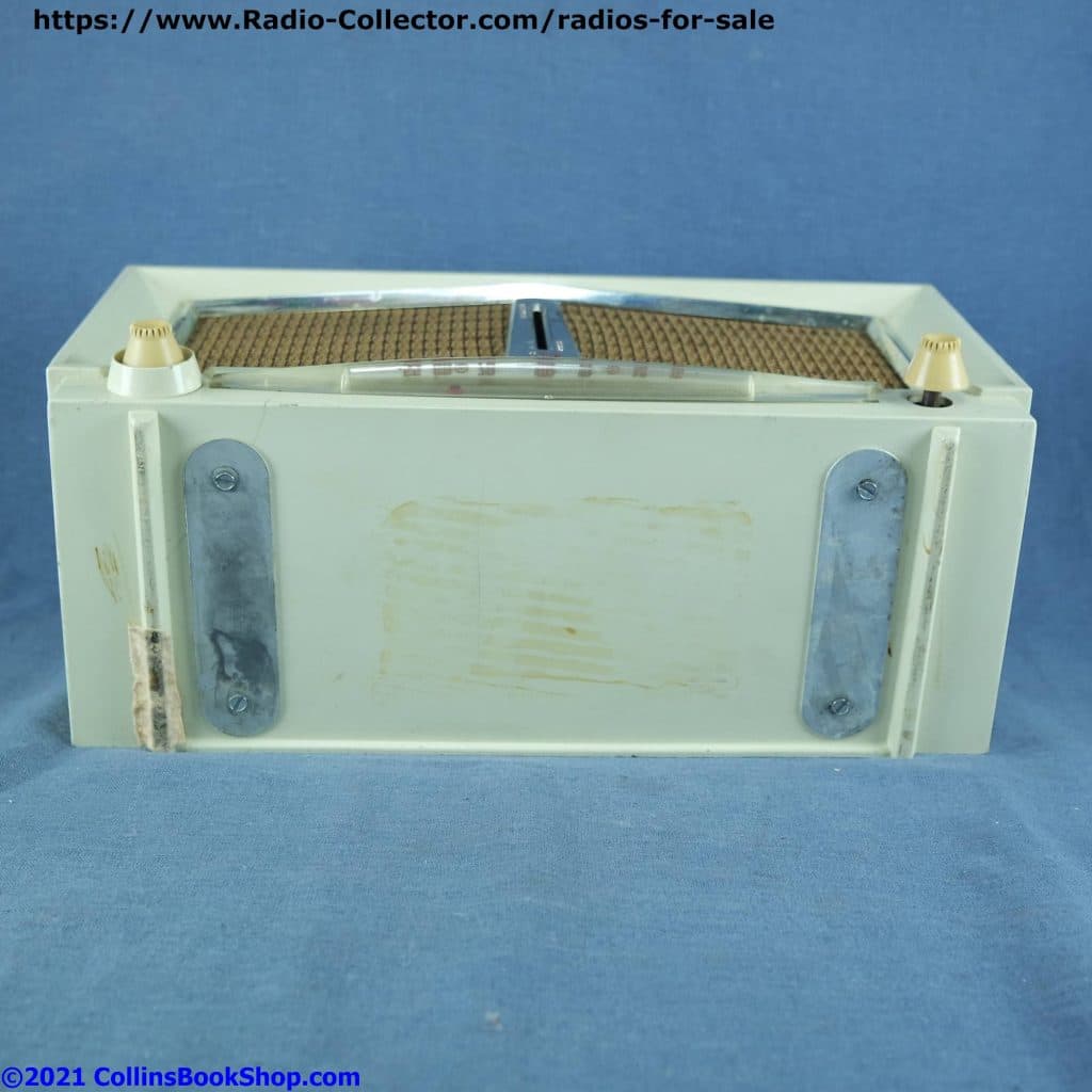 arvin-956-T-Twin-speaker-table-radio-bottom