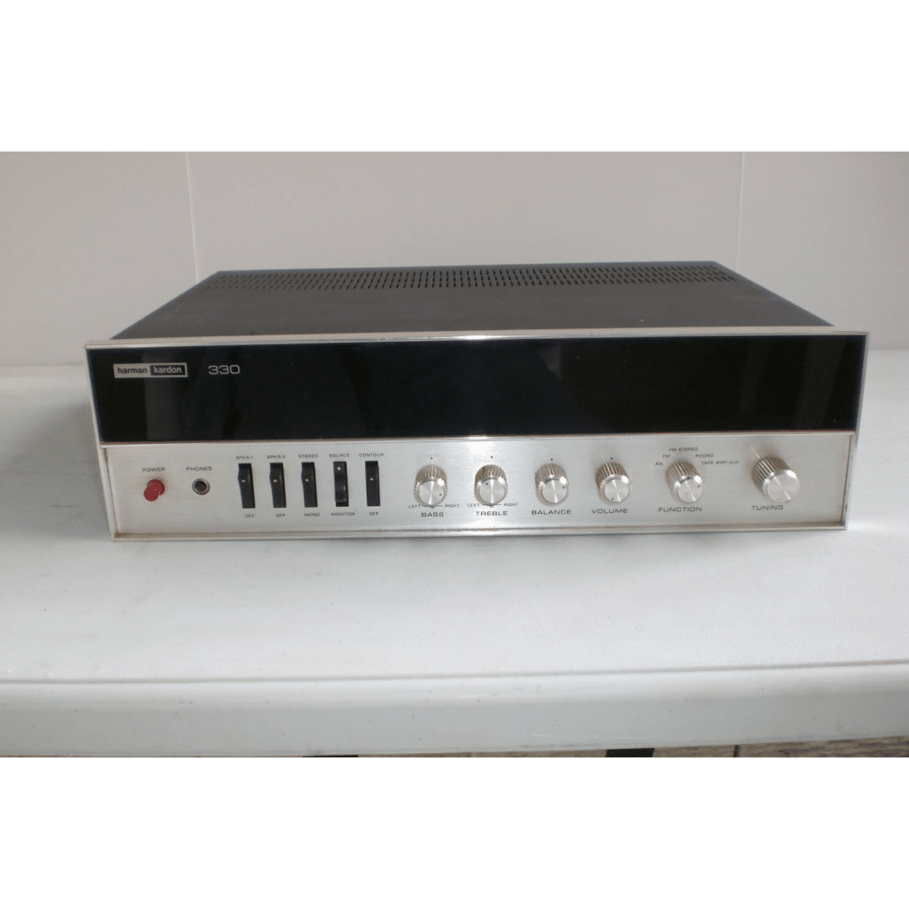 Harmon Kardon model 330 stereo receiver