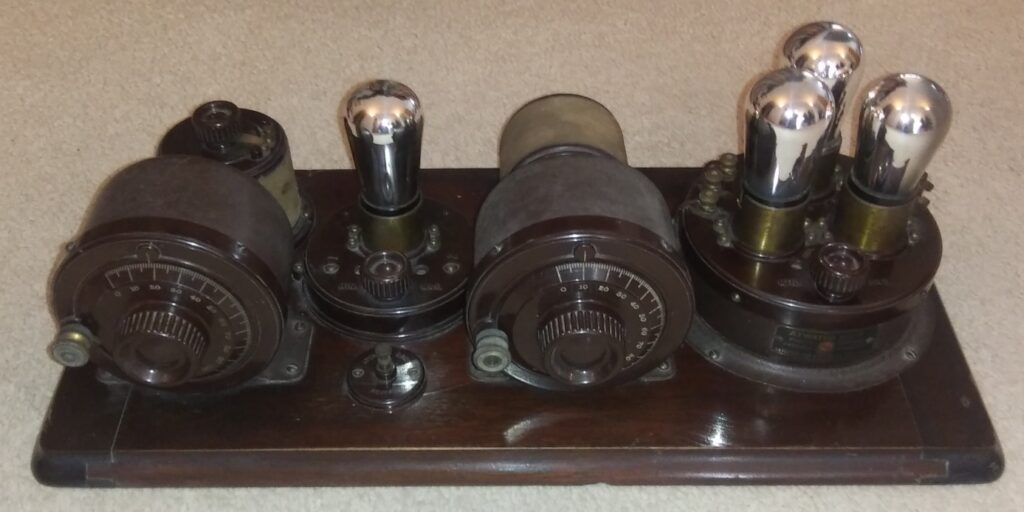 Atwater-Kent-Model9C-4660-Breadboard-1924