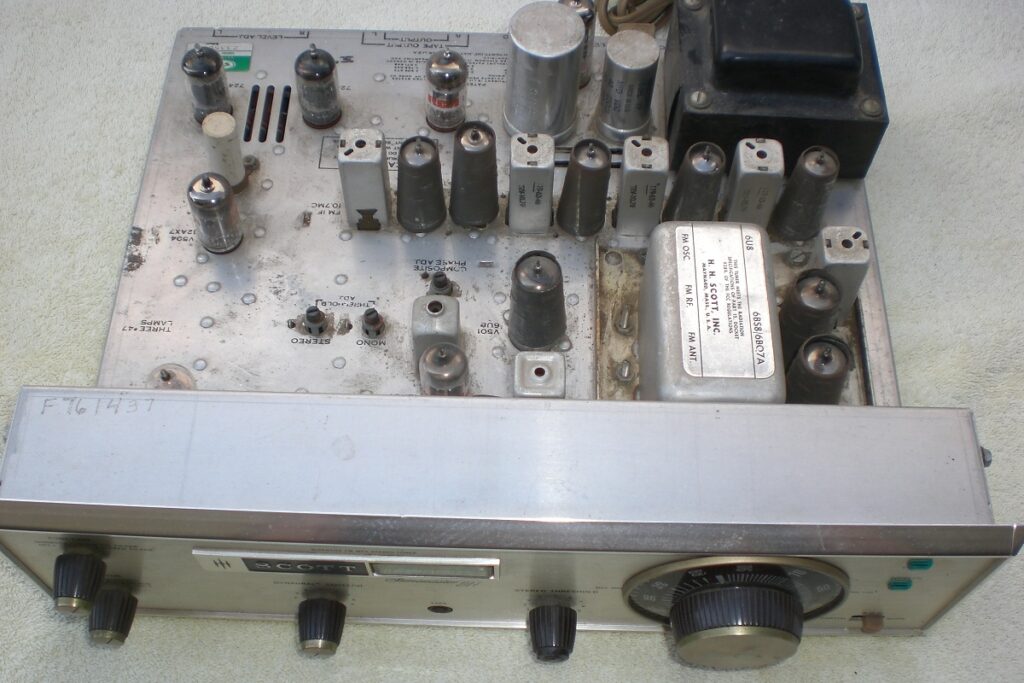 H H Scott Model 310-E top view