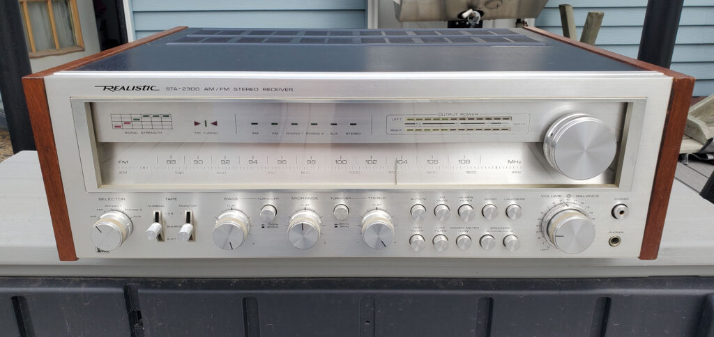 Realistic STA-2300 Stereo Receiver Works