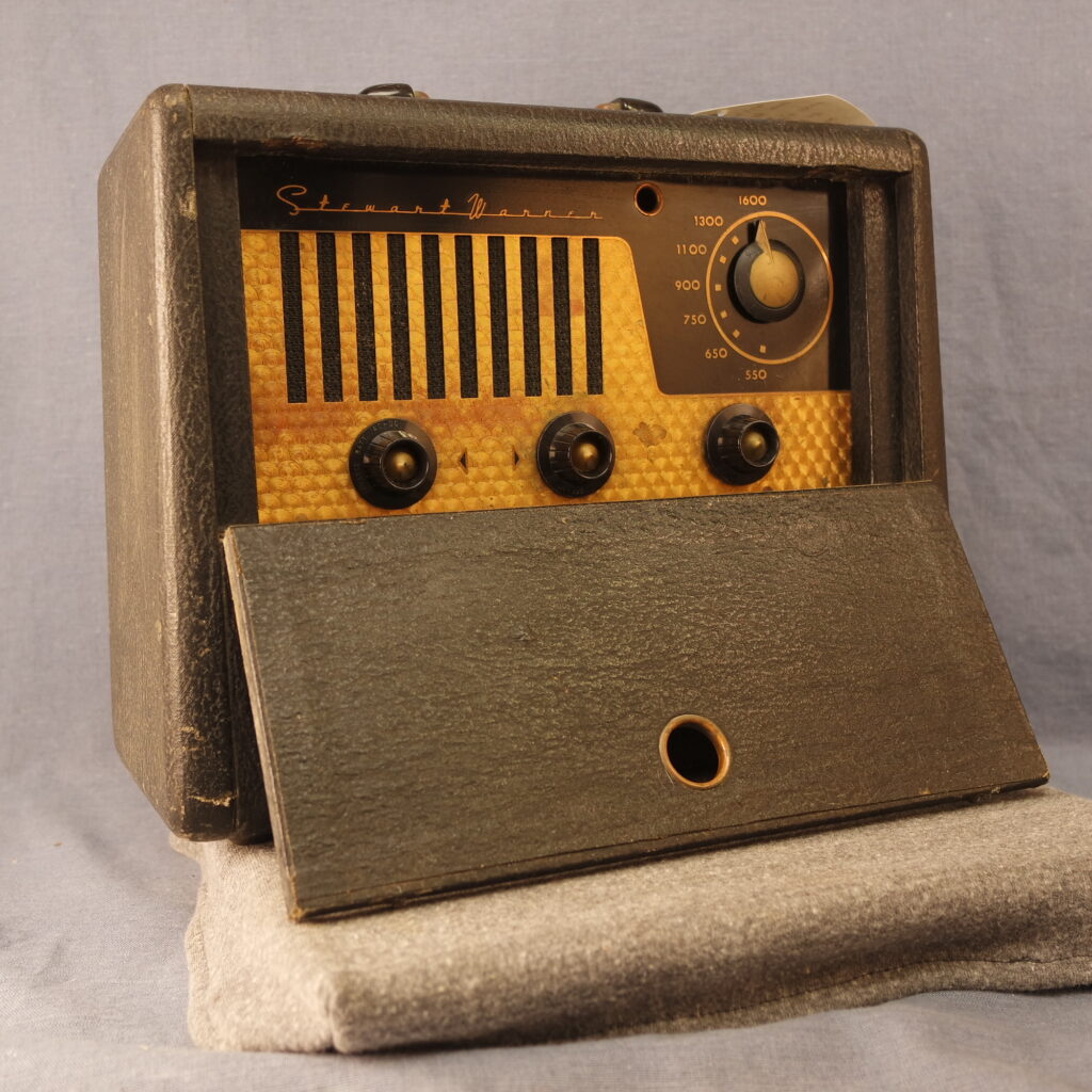 Stewart Warner model A61P1 Works @1540AM No Hum