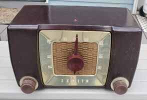 ZENITH H615Z