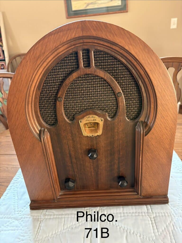 Cathedral Philco-71B