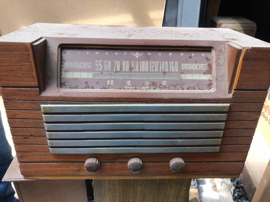 Stewart-Warner-9000-B