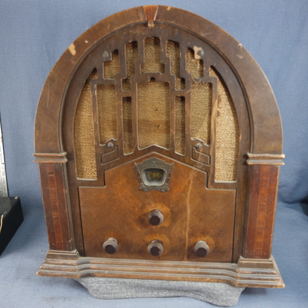 Crosley-Model-168-front