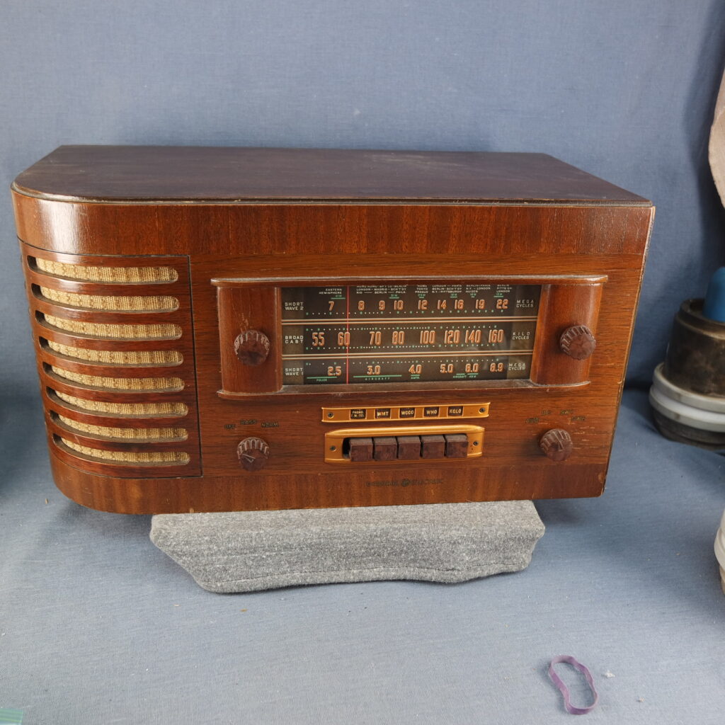 GE-Golden-Tone-Model-J-64