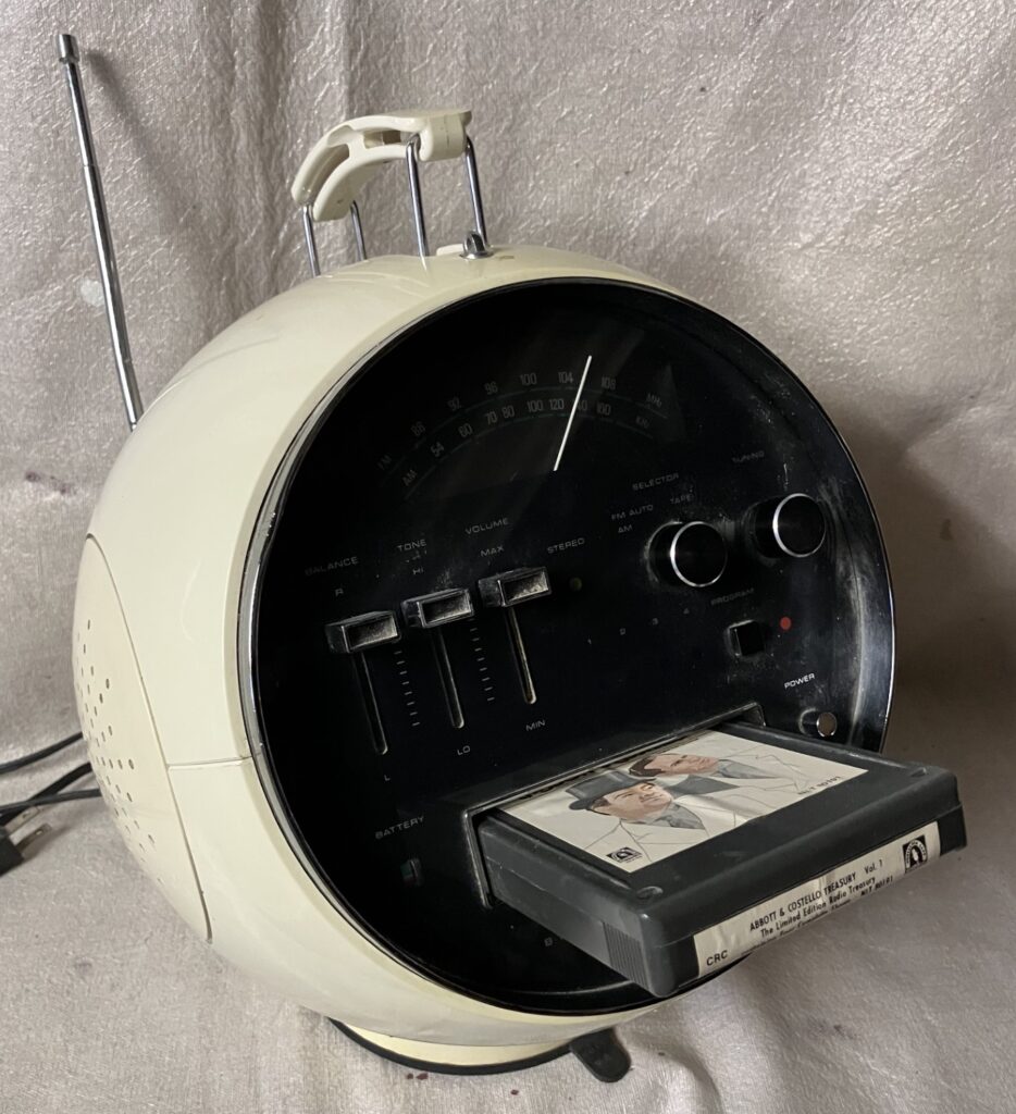 Weltron 2001 AM-FM 8-Track