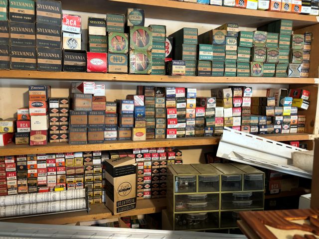 Radio tubes 3